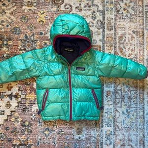 Patagonia kids hi loft down jacket size 12-18 months